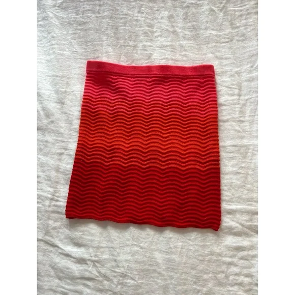 NWOT Camila Coelho Red and Orange Mini Skirt - Picture 2 of 4